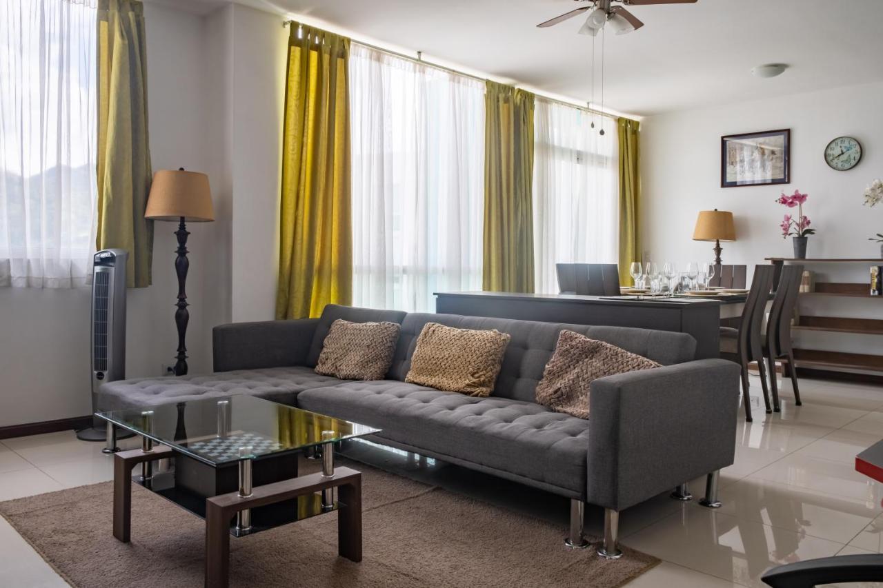Lujoso condominio con lavadora y secadora, S. José San José Esterno foto