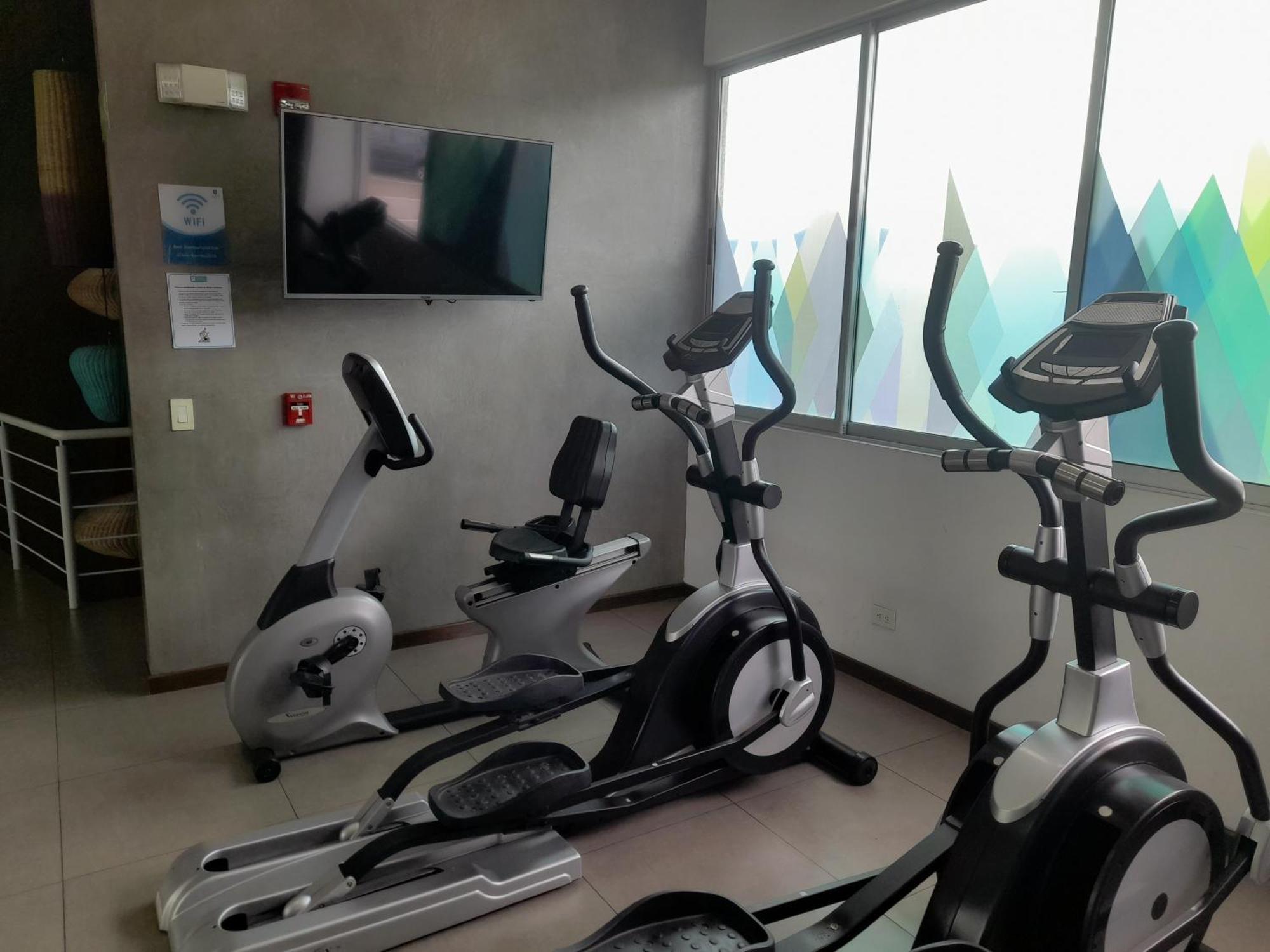 Lujoso condominio con lavadora y secadora, S. José San José Esterno foto