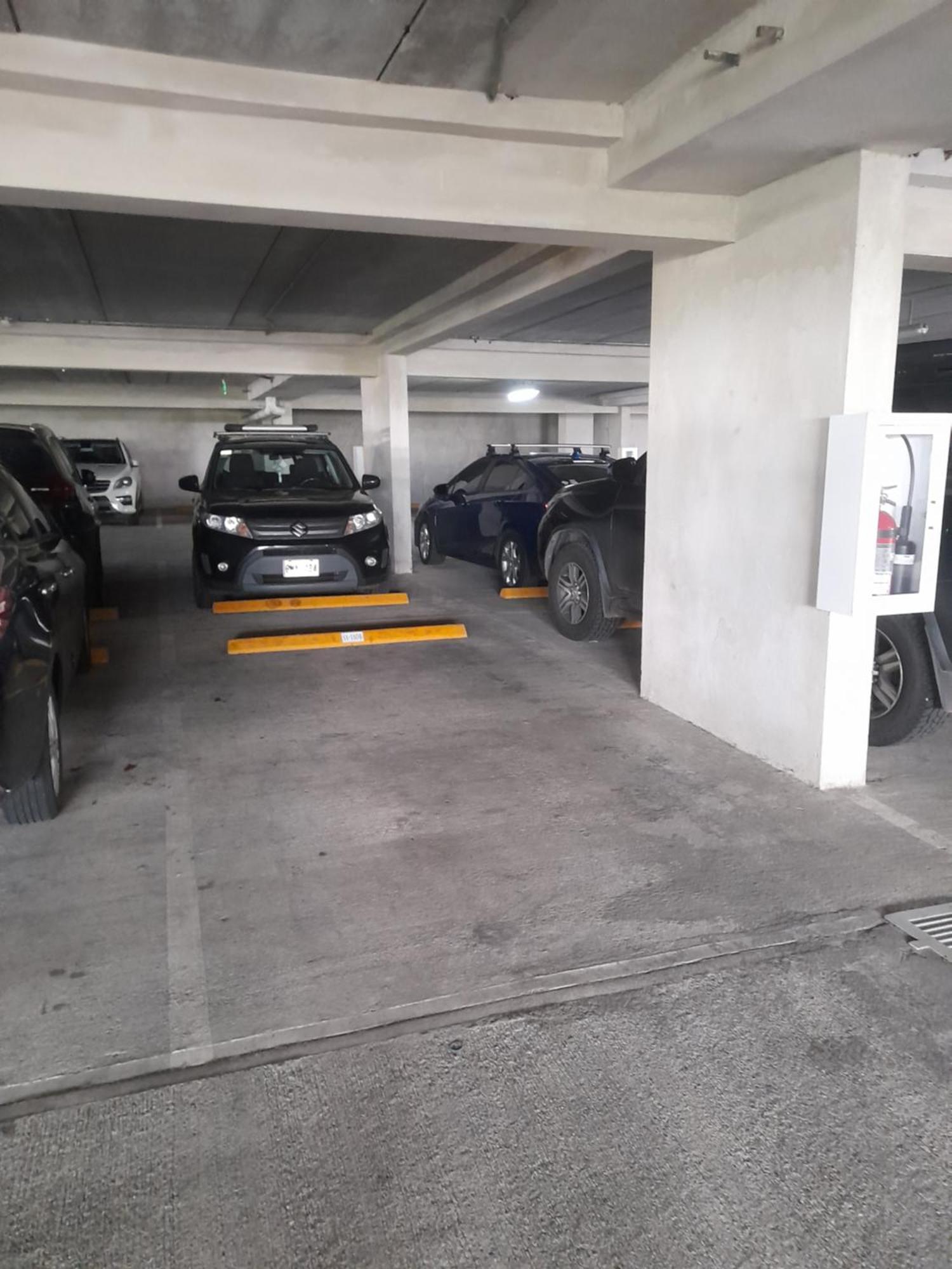 Lujoso condominio con lavadora y secadora, S. José San José Esterno foto
