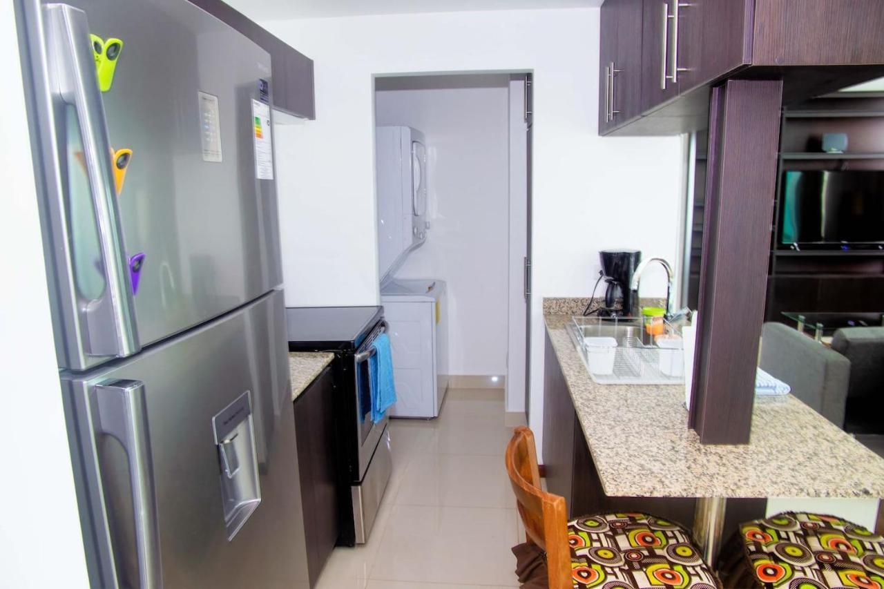 Lujoso condominio con lavadora y secadora, S. José San José Esterno foto