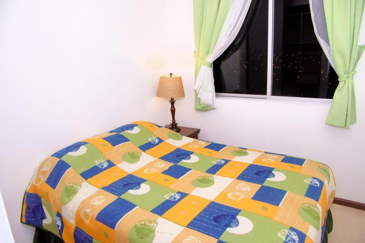 Lujoso condominio con lavadora y secadora, S. José San José Esterno foto