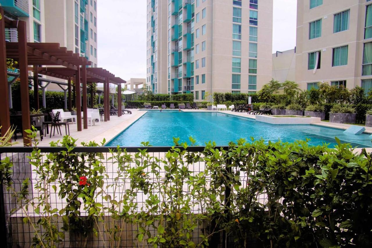 Lujoso condominio con lavadora y secadora, S. José San José Esterno foto